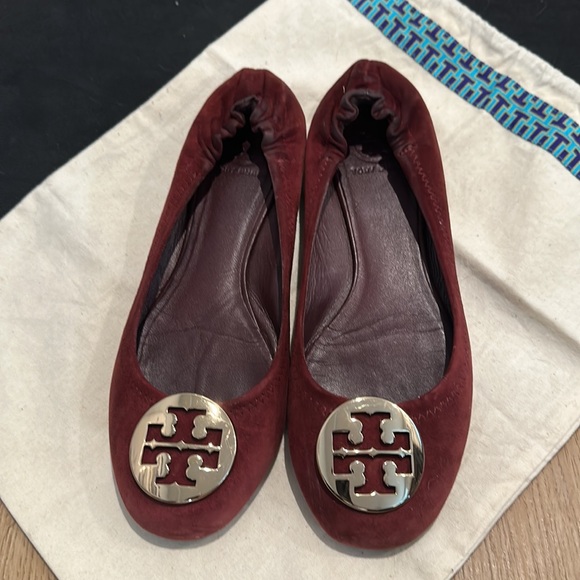 Tory Burch Maroon Suede Ballet Flats - Picture 2 of 3